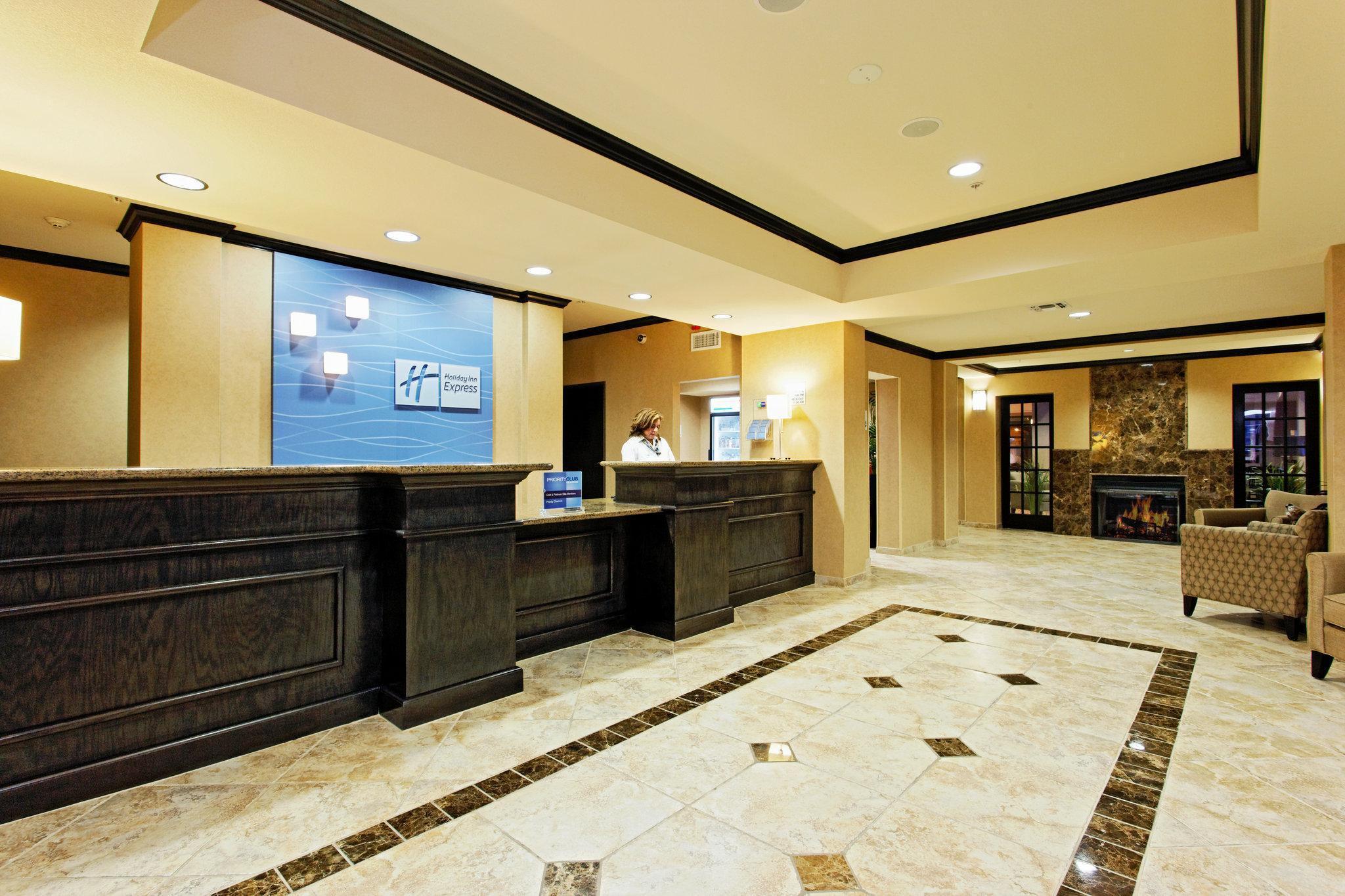 Holiday Inn Express & Suites Ozona By Ihg Экстерьер фото